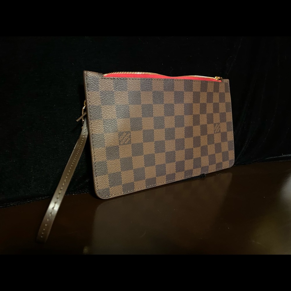 Louis Vuitton Pochette